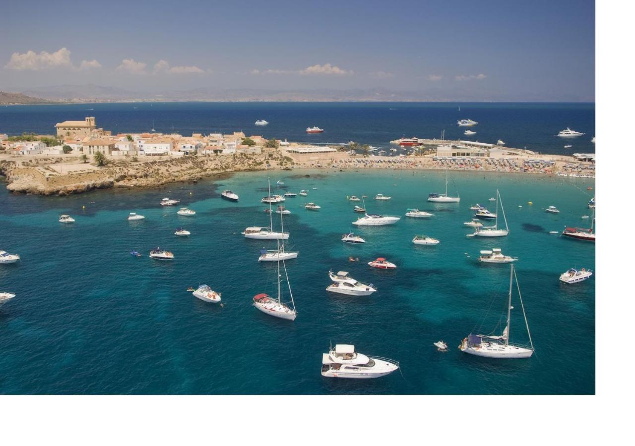 Luxury New Apartment City Centre & Beach, Alicante Bagian luar foto
