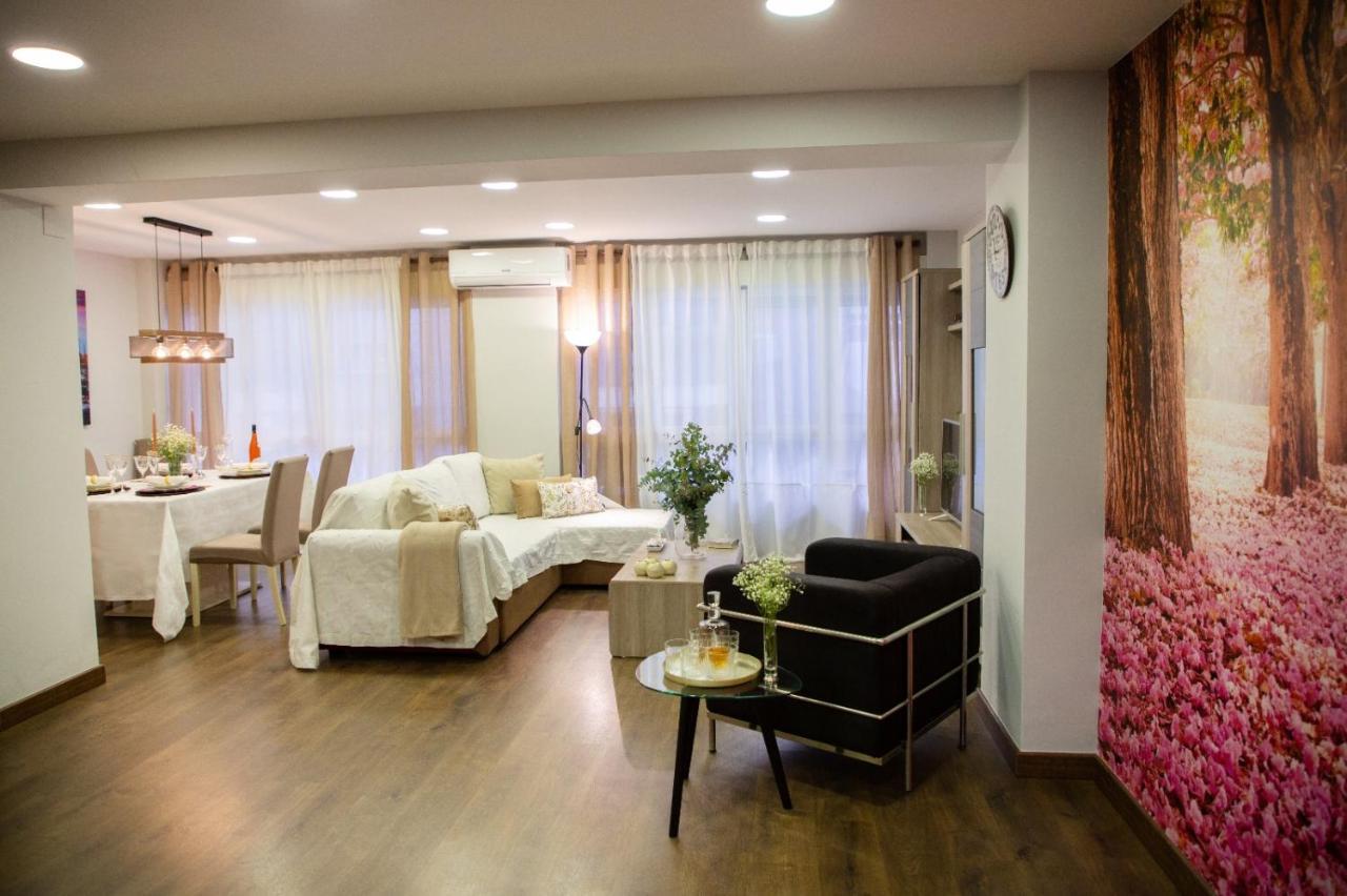 Luxury New Apartment City Centre & Beach, Alicante Bagian luar foto