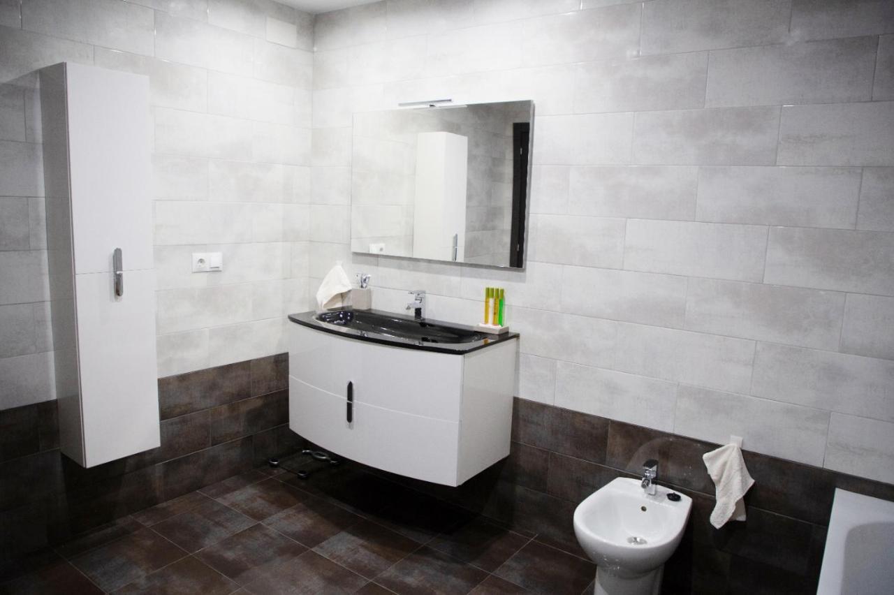 Luxury New Apartment City Centre & Beach, Alicante Bagian luar foto