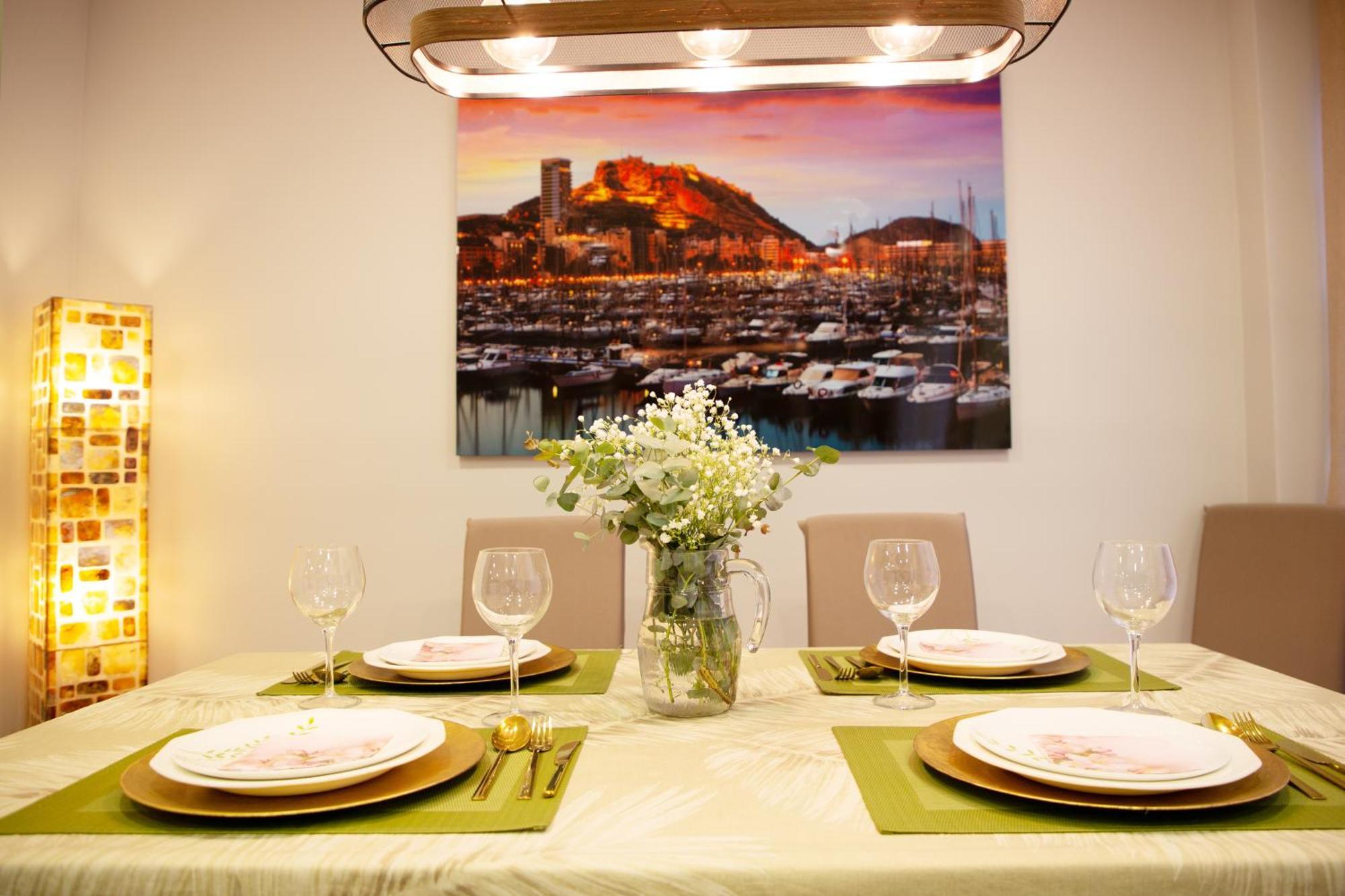 Luxury New Apartment City Centre & Beach, Alicante Bagian luar foto